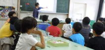 教室にて　地球環境の説明