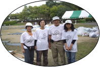着ているTシャツはCOP15のデザインシャツ